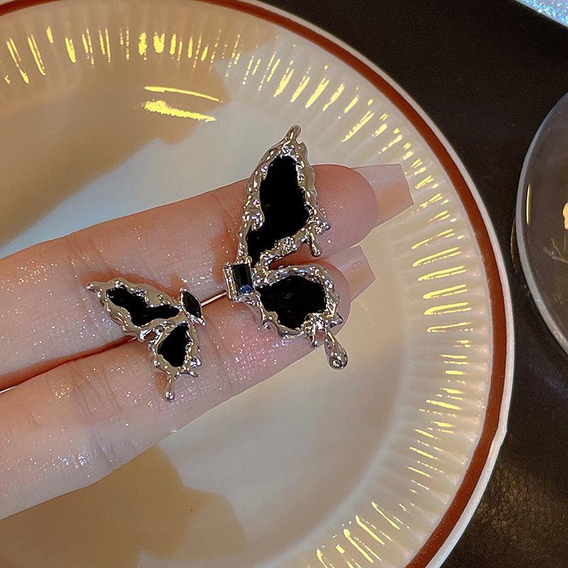 Asymmetrical Black Butterfly Stud Earrings - S925 Sterling Silver, High-Grade Design, Cool Style Jewelry.