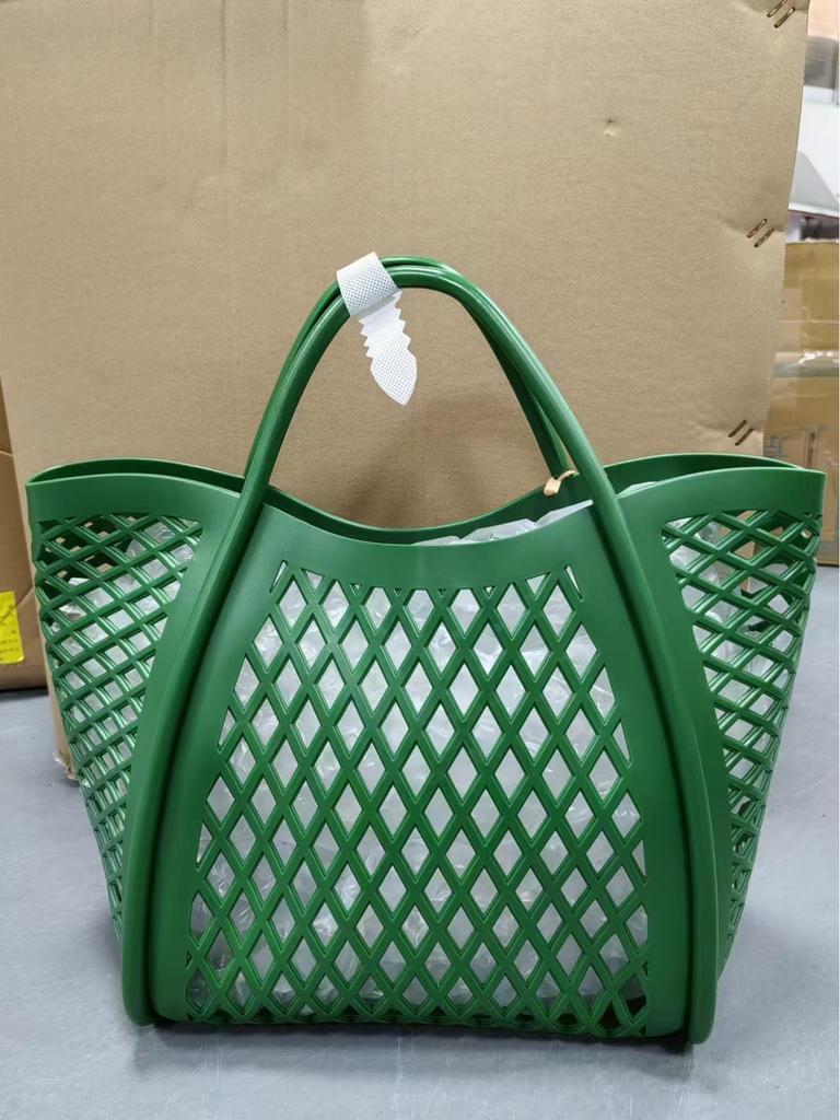 Bolsa de mão de gelatina de silicone: Design oco, multiuso para compras, piqueniques, praia, banho e vegetais.