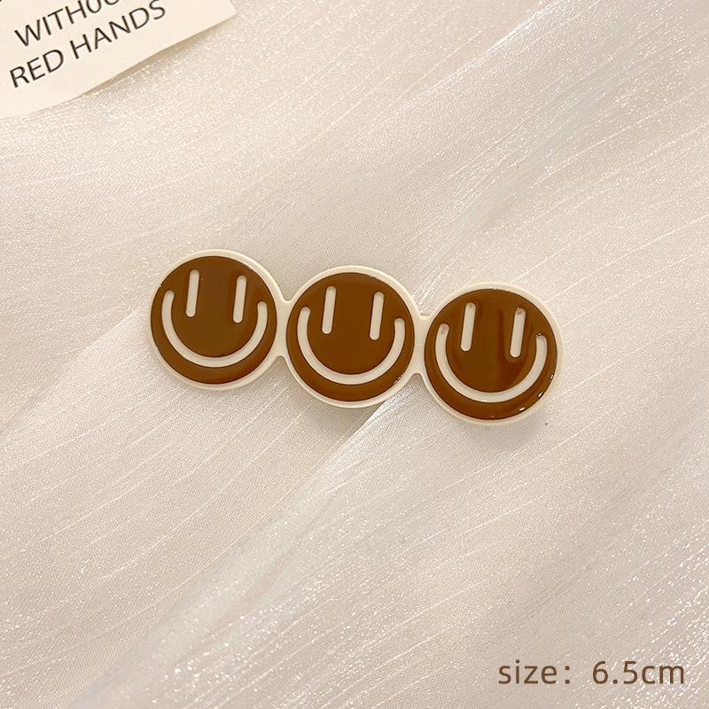 Checkerboard Black & White Plaid Hairpin: Simple, Seamless Duckbill Clip for Women