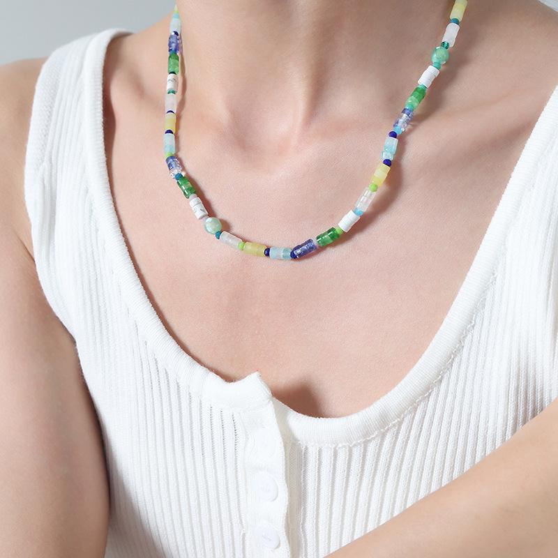 Versatile Temperament Necklace: Rainbow Natural Stone Beads with Clavicle Chain and Light Luxury Craftsmanship.