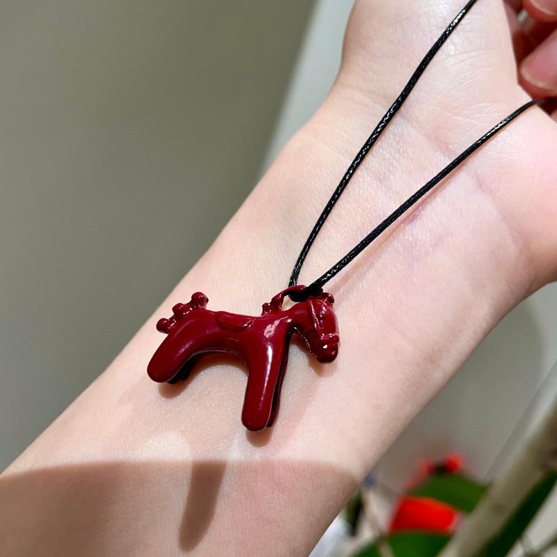 Colorful Cloisonné Drip Glaze Pony Pendant Choker Necklace - Childlike Sweater Chain for Women