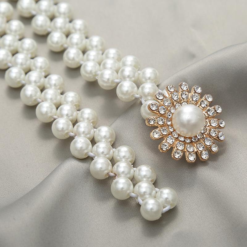 A New Fashion Japanese Women's Pearl Waist Chain Dress with An Elastic Waist Belt and A Large Elastic Pearl Waist Chain for Women