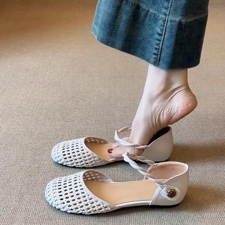 Sheepskin version~ French woven hollow design outer wear leather sandals women's word with camellia round head flats