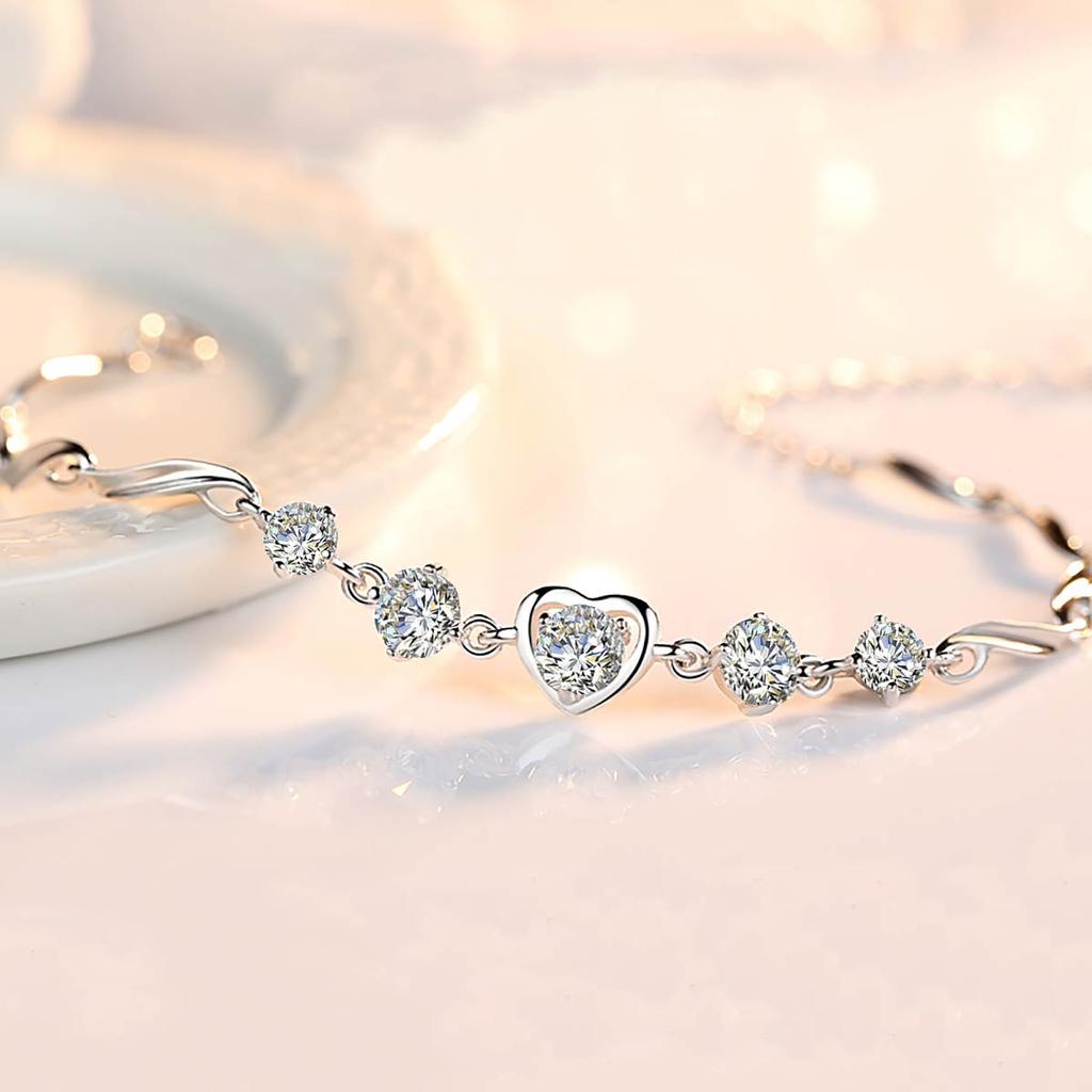 Chic 0.5 Carat 5 Stone Moissanite Bracelet Women Sterling Silver 925 Gra Certificate Heart Shaped Bangle Wedding Jewelry Trend