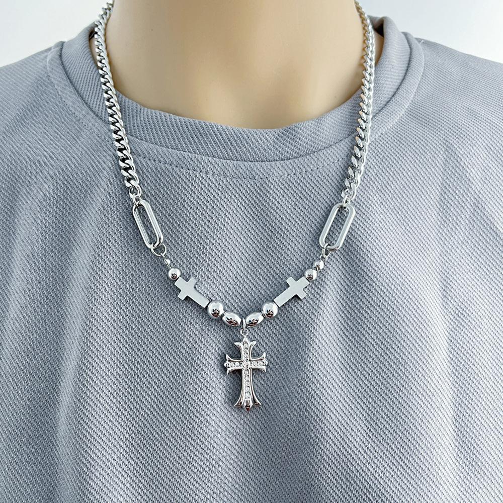 Titanium Steel Necklace Men's Cross Splicing Collarbone Chain, High-end Hip-hop Cold