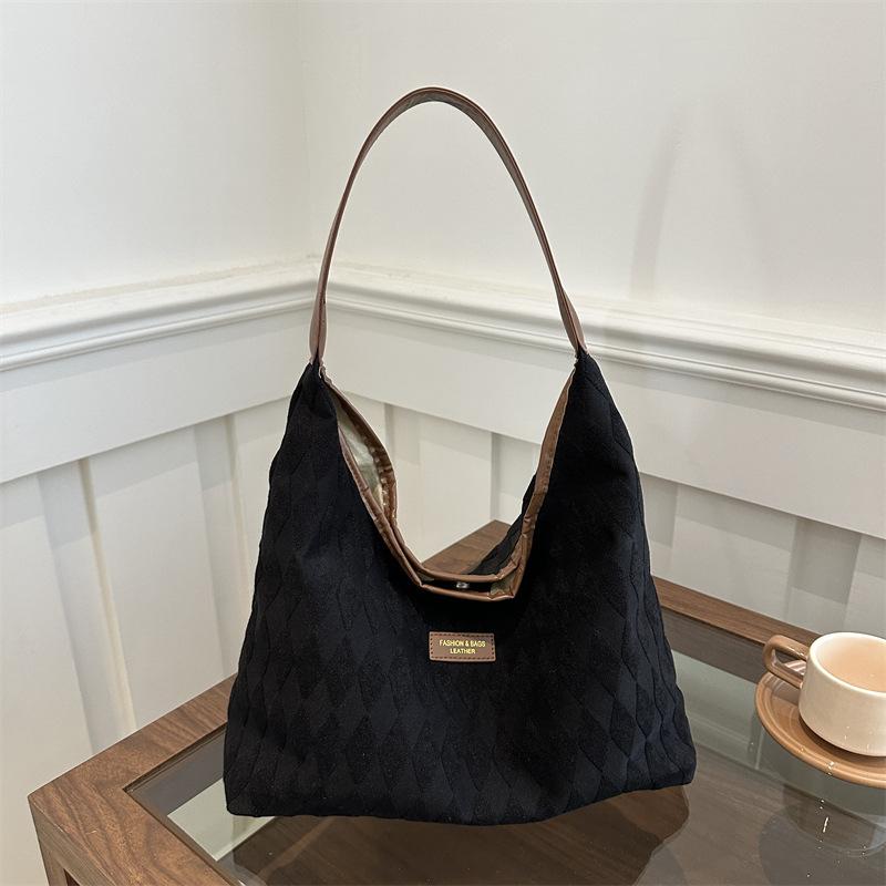 

Женские сумки Большие сумки для поездок на работу Женские сумки-тоуты с ромбом через плечо Простые сумки большой вместимости для поездок на работу Сумки подмышки чёрный