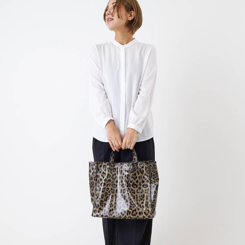 Soft enamel square tote bag