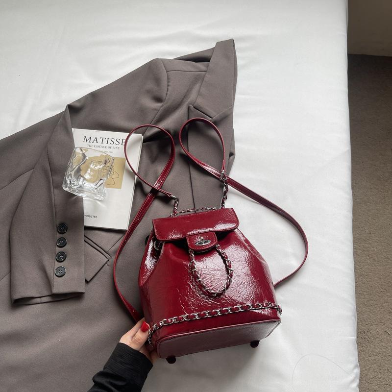 High-value Foreign-style Niche Silver Women's Backpack 2025 Summer New Mini Backpack Student Travel Schoolbag