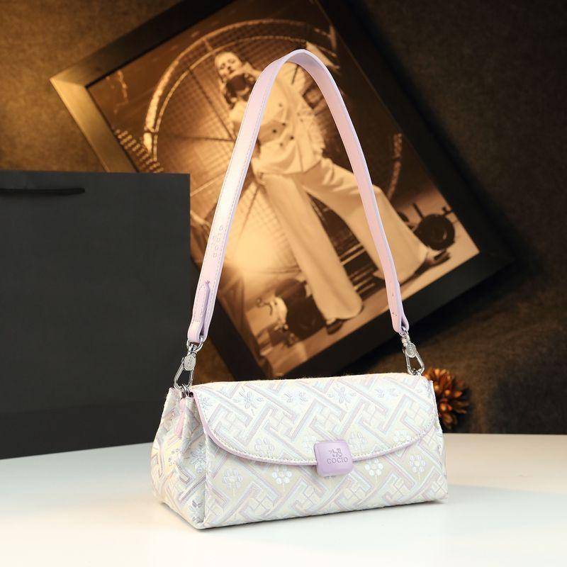 Splendid Pattern Embroidered Flower Baguette Bag Underarm Bag Exquisite Oblique Span Bag Chinese Style Light Luxury Women'S Bag Atmosphere