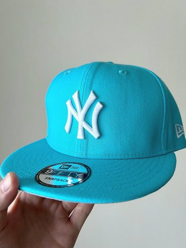 

[Б/У] Кепка Snapback New Era New York Yankees, аквамариновый