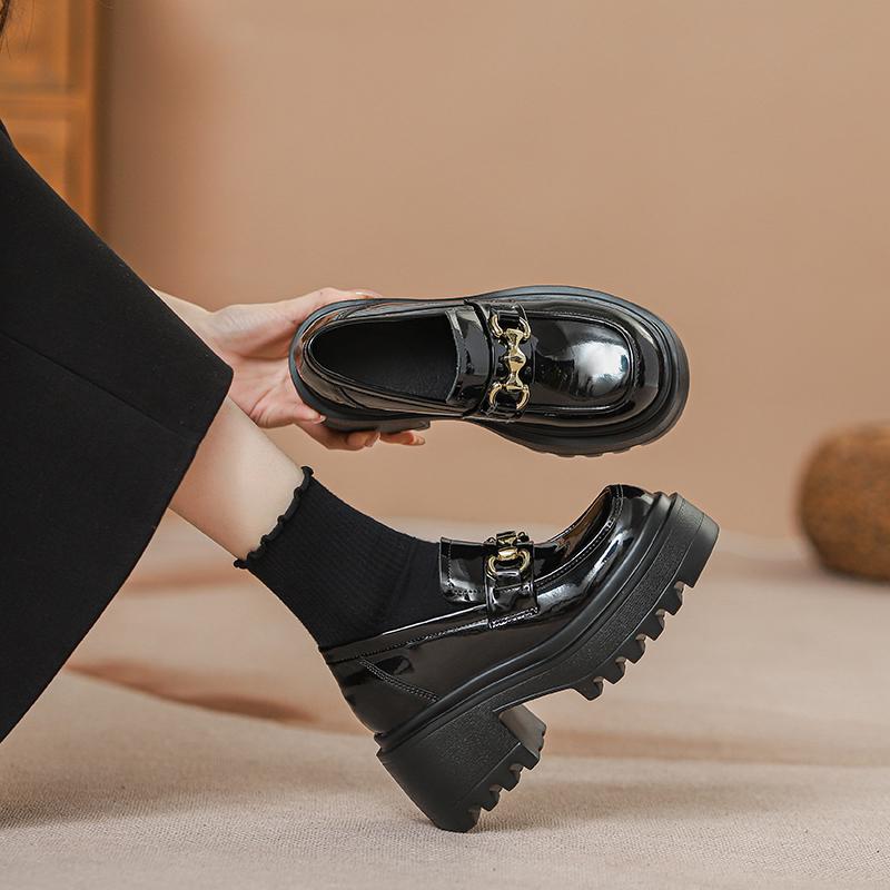Dámské lakované mokasíny nazouvací se skrytou silnou podrážkou a extra vysokými podpatky - Britský styl, Černé, Velikost 33.