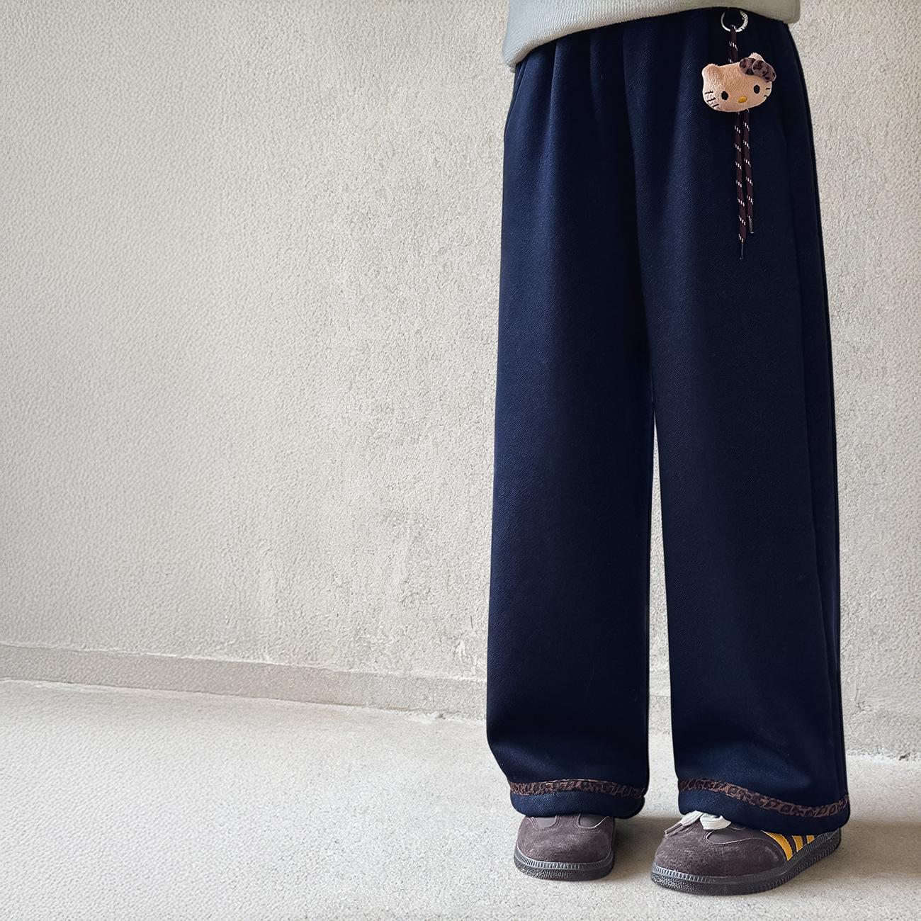 

Yuchen Girls Leopard Print Patchwork Loose Casual Pants - Winter 2025 Collection Size 170 джинсовий синього кольору