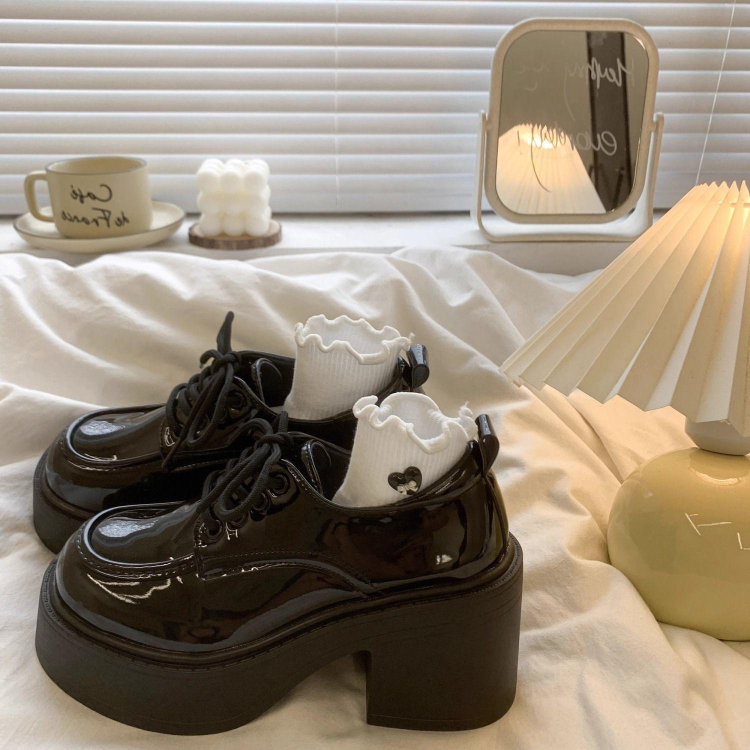 

Жіноче весенне-нове взуття на товстих високих підборах у британському стилі з невеликою шкіряною підошвою, платформа, на шнурівці, жіноче взуття 40 чорний