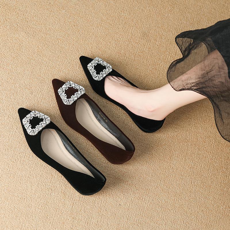 W1022-98 French temperament rhinestone black pointed flat shoes women's 2025 new shallow mouth work professional single shoes
