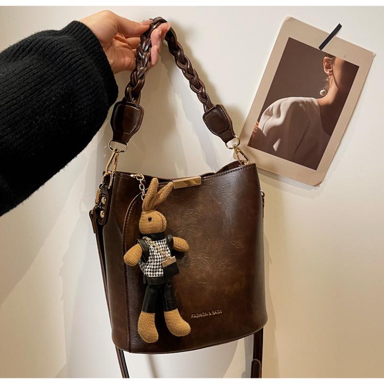 Women's 2025 Retro Niche Textured Crossbody Bucket Handbag