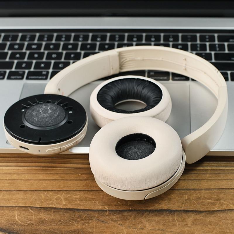 Comfortable Ear Pad Headband Ensuring Perfect Fit for WHCH520/CH520 Headphones Earmuff Headbeam Secure During Movement