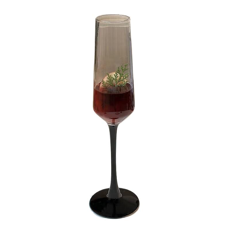 Christmas red rodblack rod champagne glass feeling slightly drunk glass red wine glass tall cocktail glass sparkling wine glass