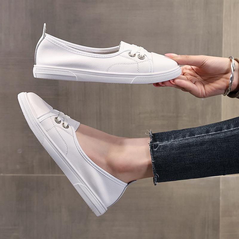 Erste Schicht Rindsleder flacher Mund Feder und Sommer weiße Schuhe Damen ausländischer Stil neue lässige vielseitige Damenschuhe flache Grundplatte