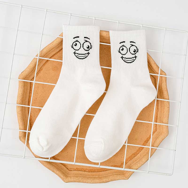 Frauen weiße Socken Baumwolle süße lustige Socken Anime Kawaii Smiley Harajuku Designer Socken Weihnachten Familie