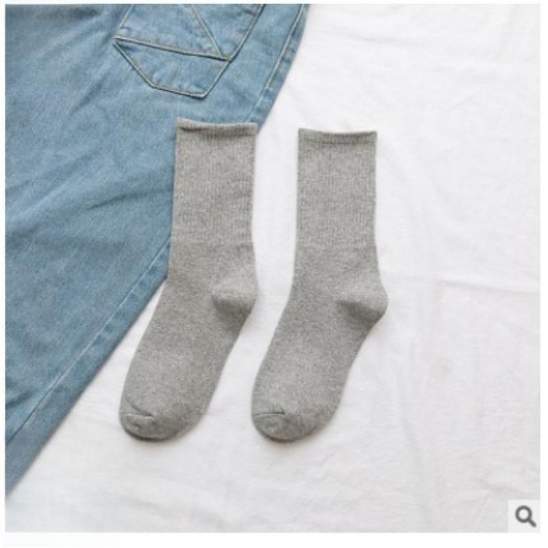 New Soild Colors Unisex Cotton Socks Harajuku Black White Skateboard Street Style Casual Fashion All-match Women Girls Socks