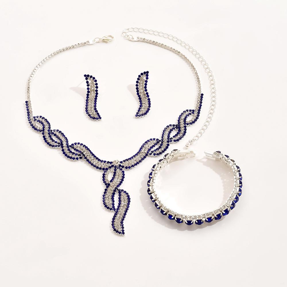 Set Necklace Earrings Two-Piece Set Elegant Ladies Chain Wedding Evening Dress Banquet Accessories