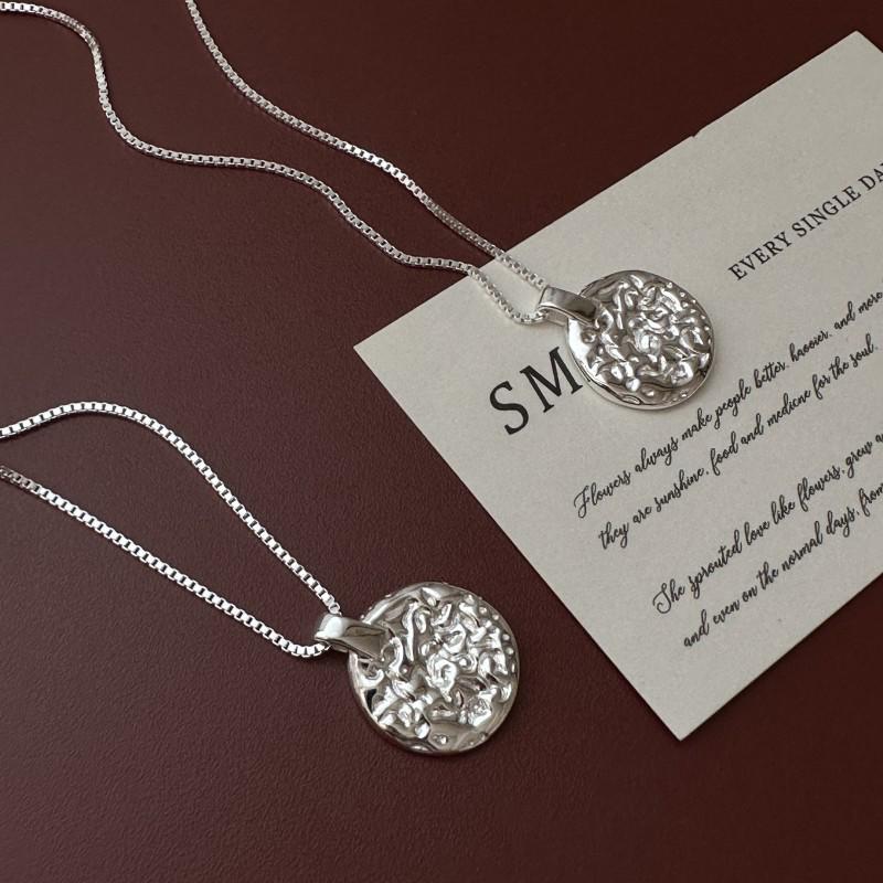 

Korean Style S925 Sterling Silver Textured Retro Clavicle Necklace 925 Sterling Silver