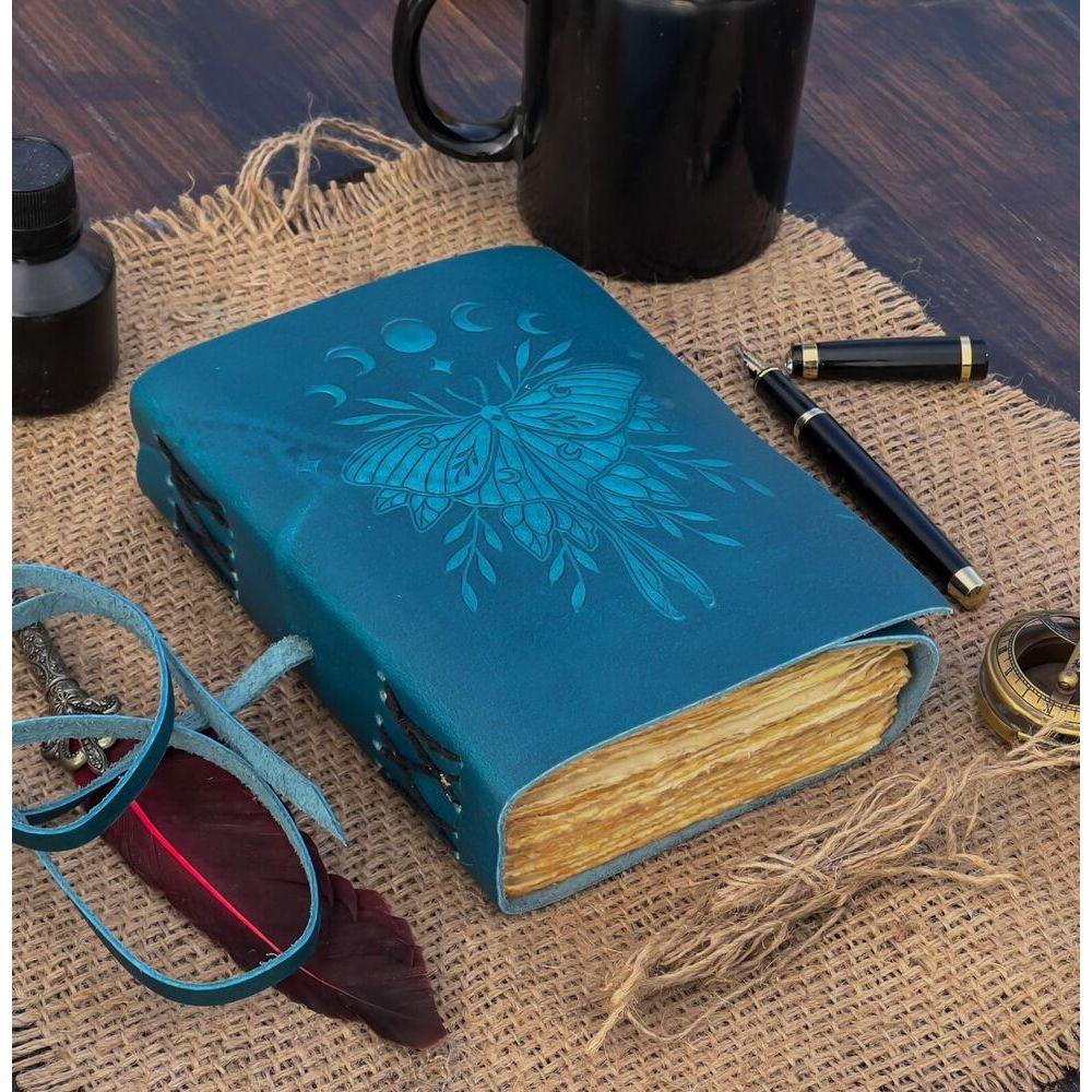 Luna Moth Custom Leather Journal Personalização gratuita 5" x 7" sem forro