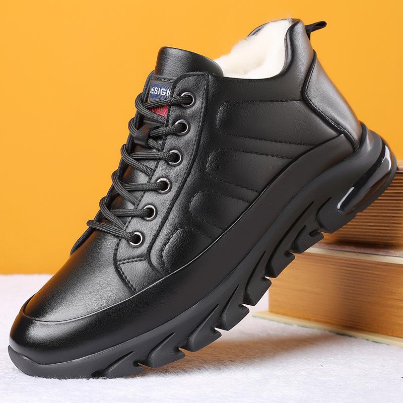 

Новые зимние мужские кожаные ботинки на платформе из чистой шерсти, английские модные высокие кроссовки со шнуровкой, сохраняющие тепло, синие и черные 44 чёрный