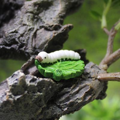 Caterpillar Zahradní ozdoba Odolná proti povětrnostním vlivům Zahradní umělecká dekorace Model hmyzu Venkovní dekorace Socha Pryskyřičná trávníková ozdoba
