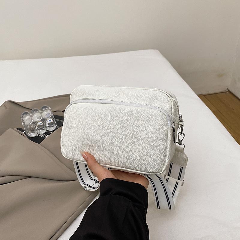 Super Hot Trend Women's Bag Niche Fashion Texture Wide Shoulder Strap Large Capacity Women's Shoulder Crossbody Small Square Bag High Sense