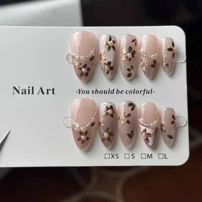 Plaknagels – Nageltips en plaknagels