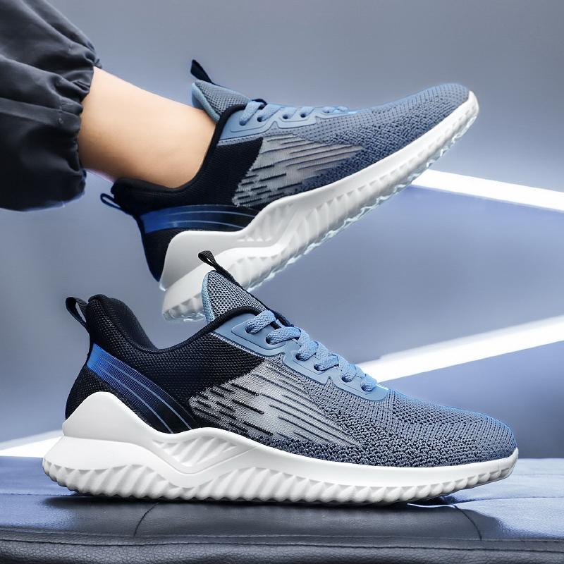 Running Shoes Men Thick-soled Lightweight Anti-slip Mesh Casual Shoes Men Outdoor Comfortable Soft Lace-up Sports Shoes Men