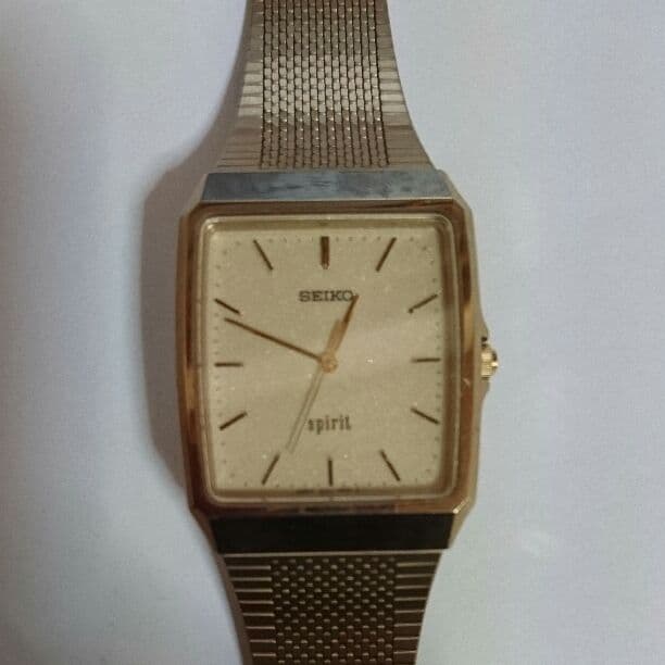 [USED] SEIKO Watch (gold)