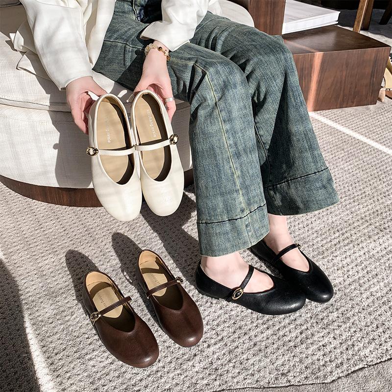 Soft-soled Korean single shoes women's 2025 spring new Internet celebrity versatile flat-soled temperament with skirt buckle belt Mary Jane shoes