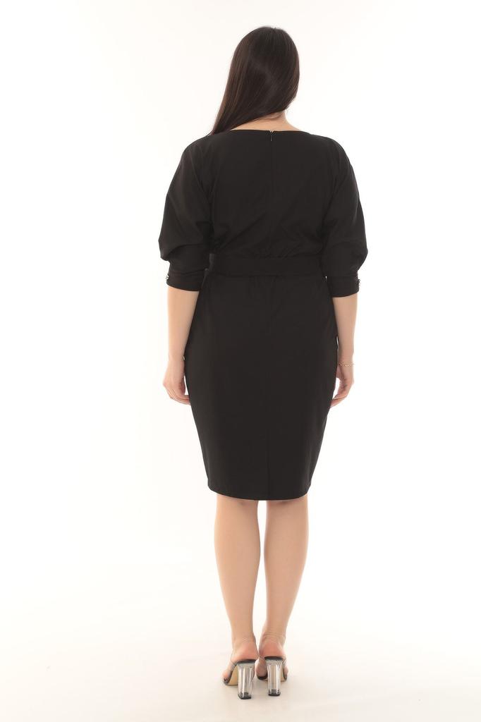 Damska sukienka w dużym rozmiarze z okrągłym dekoltem, łańcuszkowym detalem, paskiem, jednolita, midi