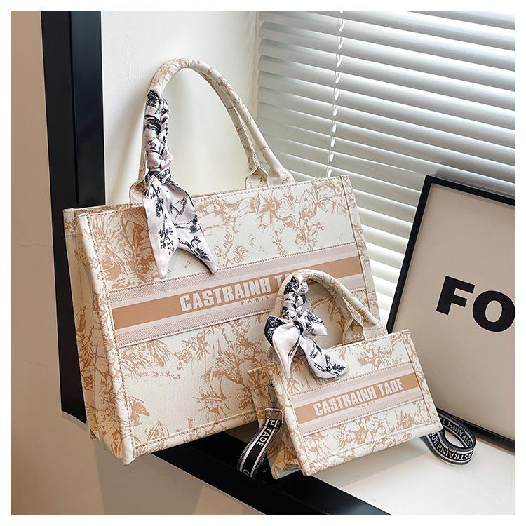 Portable tote bag women's new letter-printed shoulder large bag, foreign-style versatile casual messenger bag