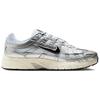 Nike P-6000 Metallic Flat Silver Unisex Sneaker Weiß Metallic-Silber Schwarz CD6404-105