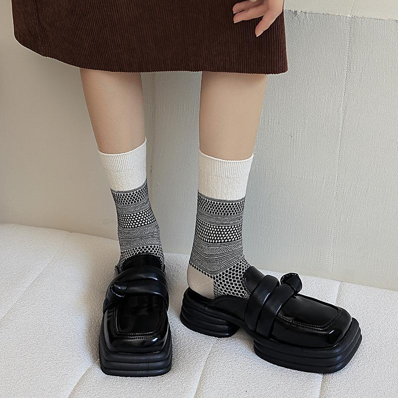 Women's Mid-calf Socks for Autumn and Winter, Retro Quilted Pile Socks, Combed Cotton, Ethnic Style Cotton Socks