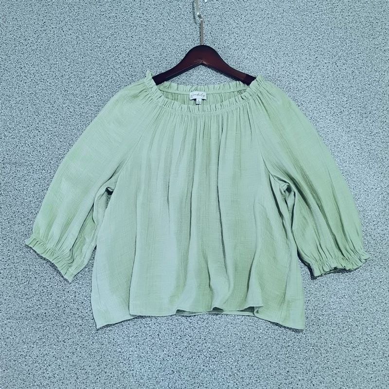 

K-style Loose off-the-Shoulder round Neck Pleated Shirt Women s Spring and Summer Thin Puff Sleeve Shirt off-the-Shoulder Tops Plus Size Light green 4XL