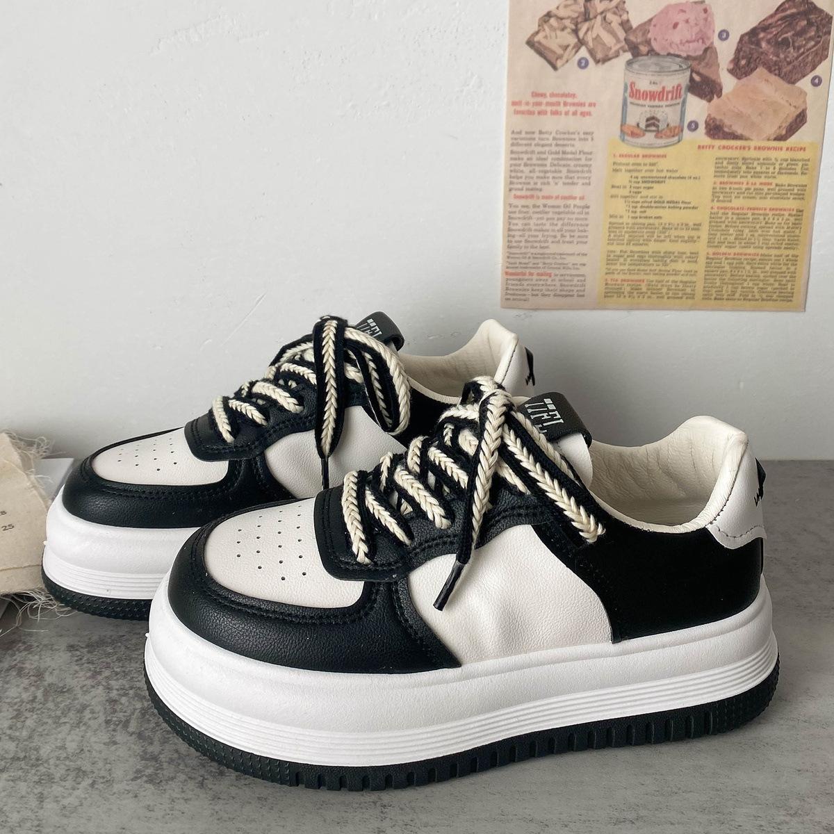 

Небольшие туфли для женщин, увеличивающие рост. Летние новые универсальные туфли на платформе Muffin для женщин. Модная повседневная обувь для женщин. 40 чёрный