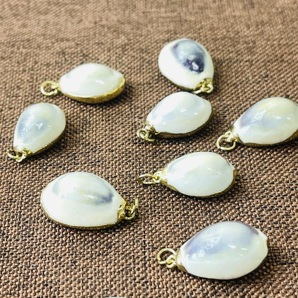 10Pcs, Boho Natural Shells Zinc Alloy Golden Edge Pendant Charms for DIY Necklace Accessories, Creative Jewelry Making, Women Men Bulk Crafts Gifts