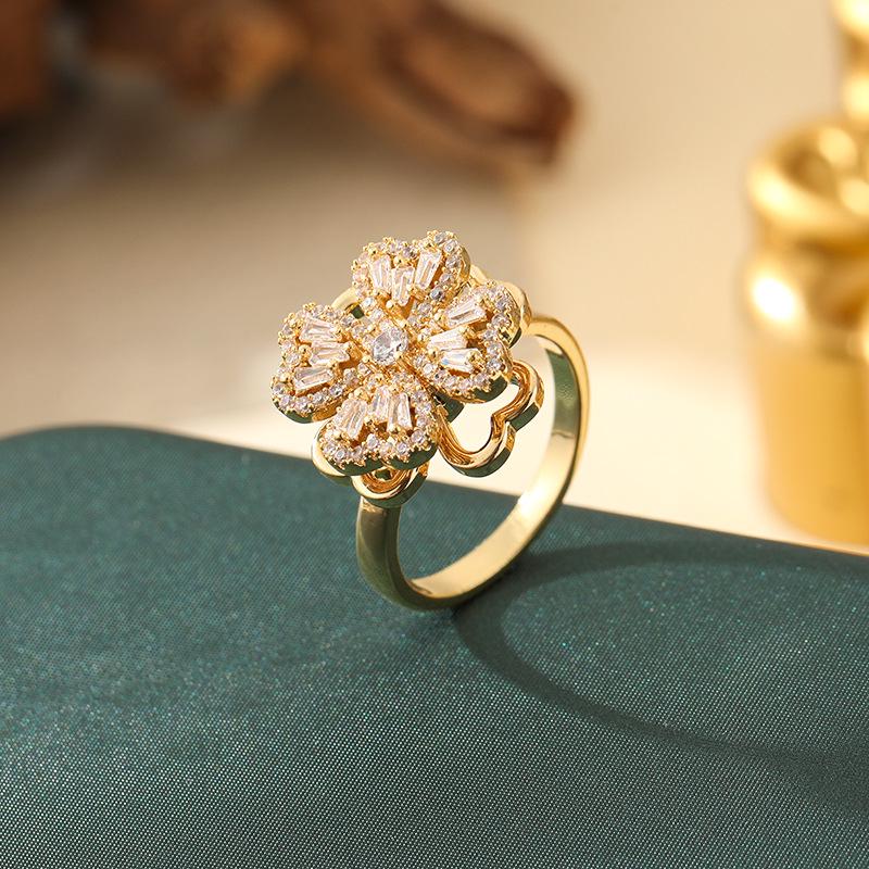 Trendy Rotating Four-Leaf Clover Zircon Ring – Elegant and Versatile Jewelry for Women
