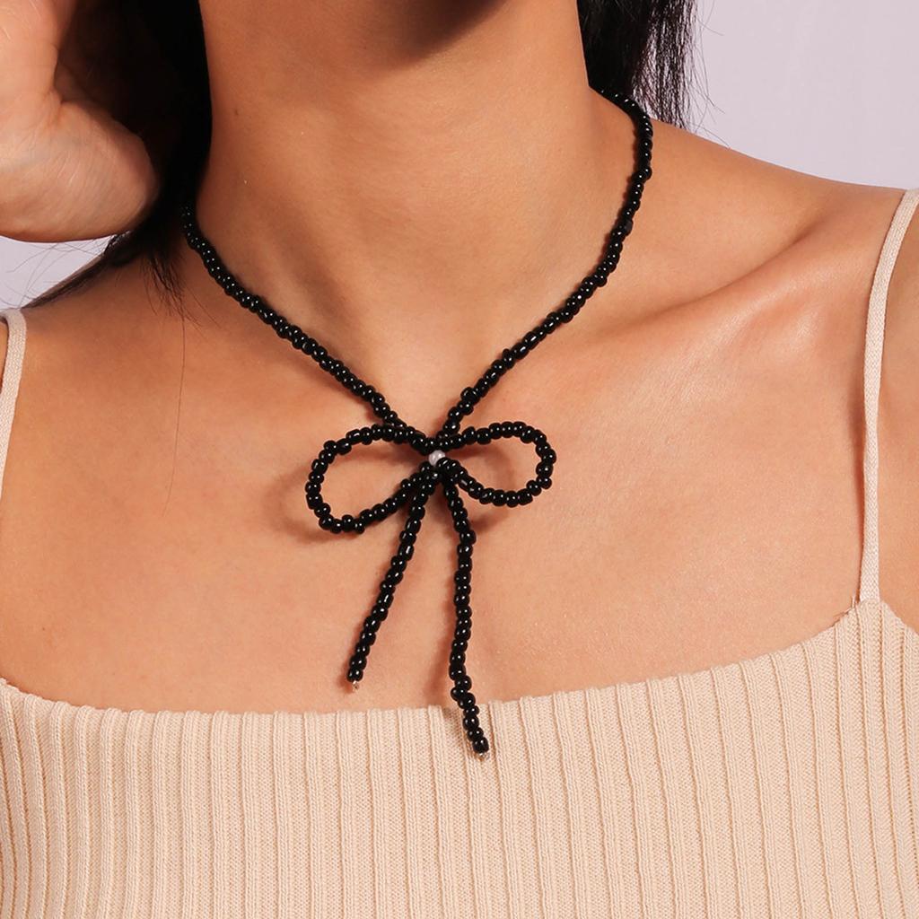 Vintage Design Niche Cold Wind Exaggerated  Beads Bowknot Necklace Clavicle Chain Female Colored Rice Bead Jewelry