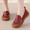 Fashion New authentic leather slip on flats women's ancient perforated breathable moccasins woman exquisite embossed rose loafers shoes