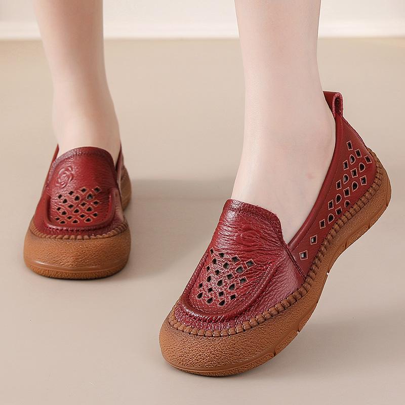Fashion New authentic leather slip on flats women's ancient perforated breathable moccasins woman exquisite embossed rose loafers shoes