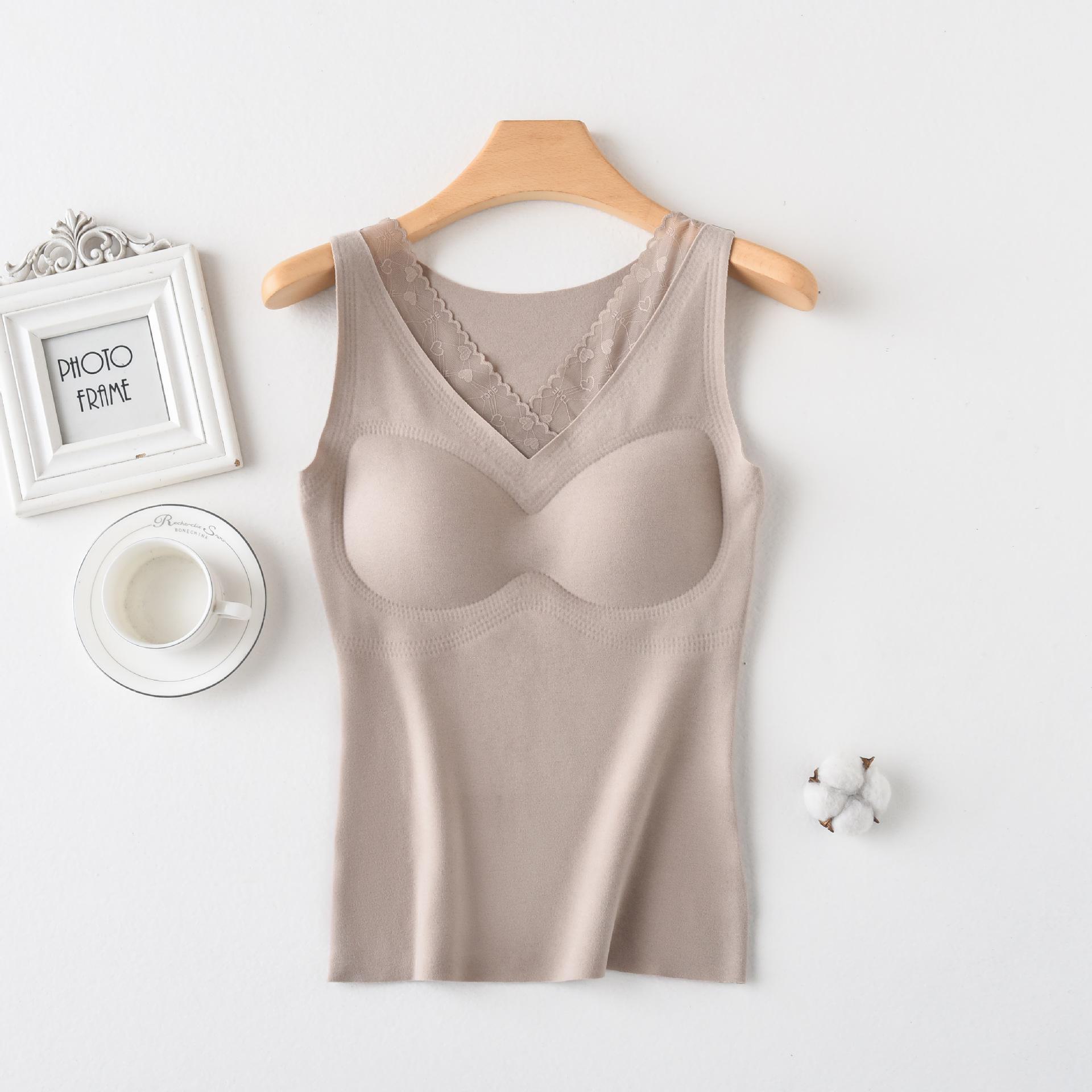 

Женский терможилет из бархата с нагрудными накладками для осени и зимы XL