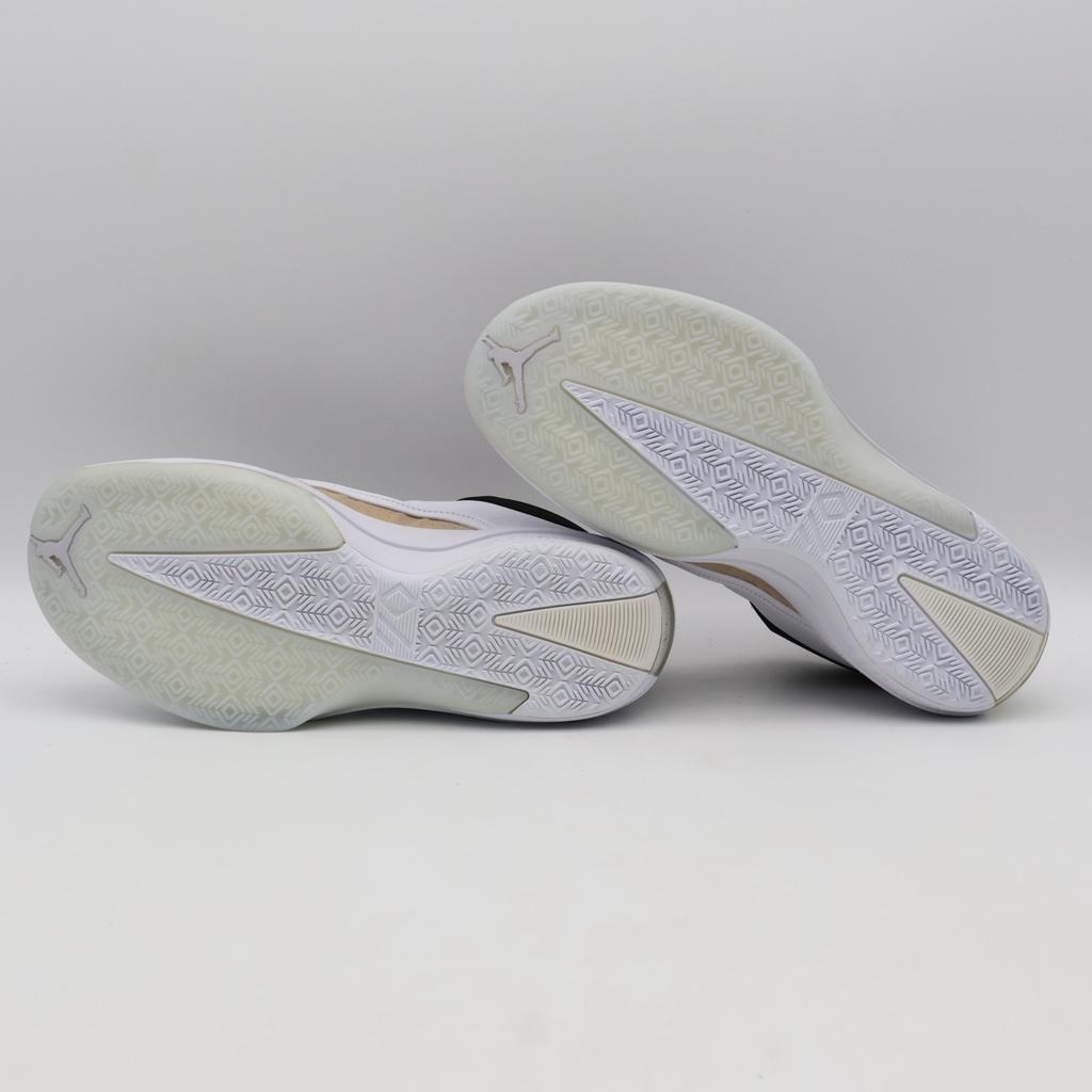 HM9932-100 Nike Air Jordan 40 The Classic (HM9931-100) (Men's)