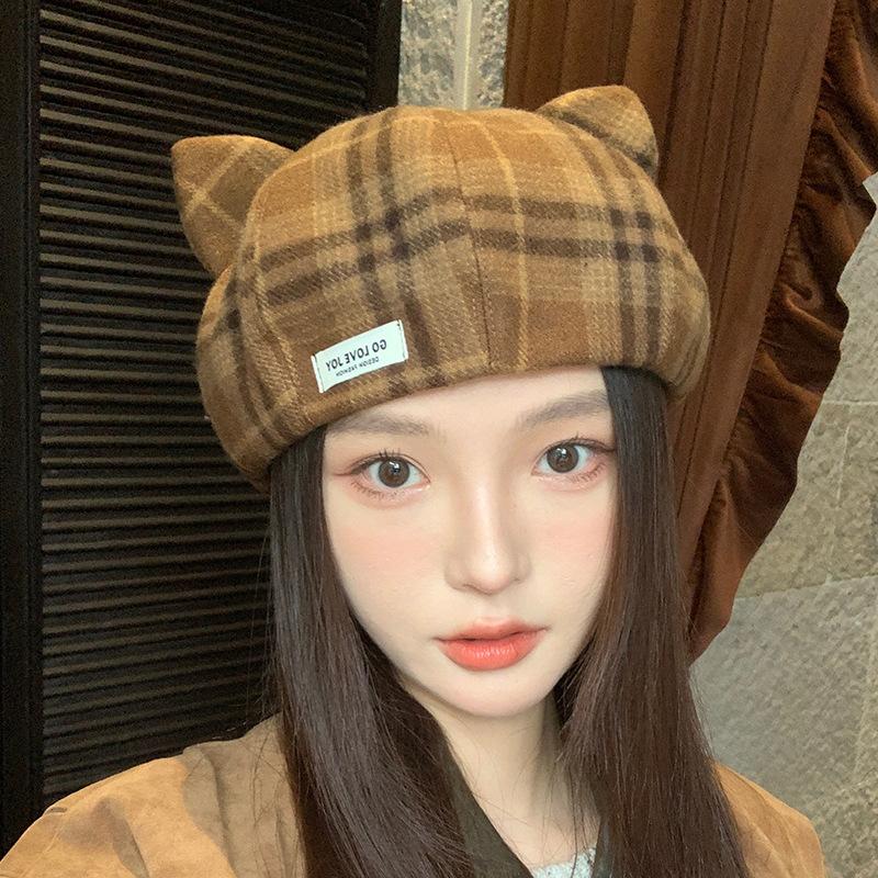 Hat Women's New Style Retro Plaid Cute Cat Ears Beret Japanese Style Autumn and Winter Face Showing Little Painter Hat Trend
