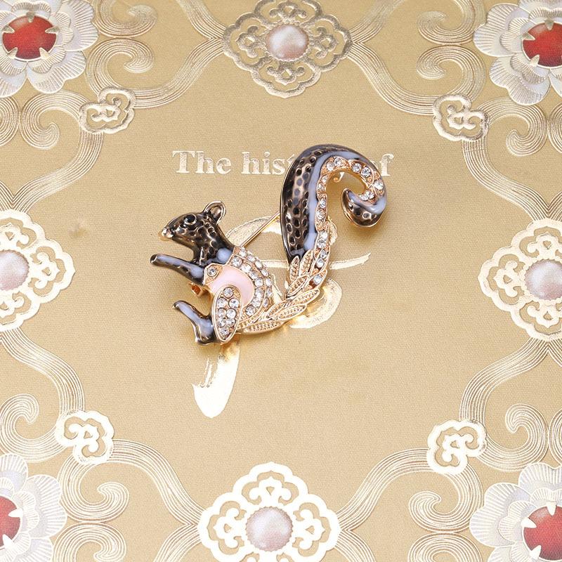 

Креативная брошь из сплава «Белка», инкрустированная бриллиантами, трехмерная булавка для корсажа в виде капель в виде животного, аксессуары для одежды чёрный