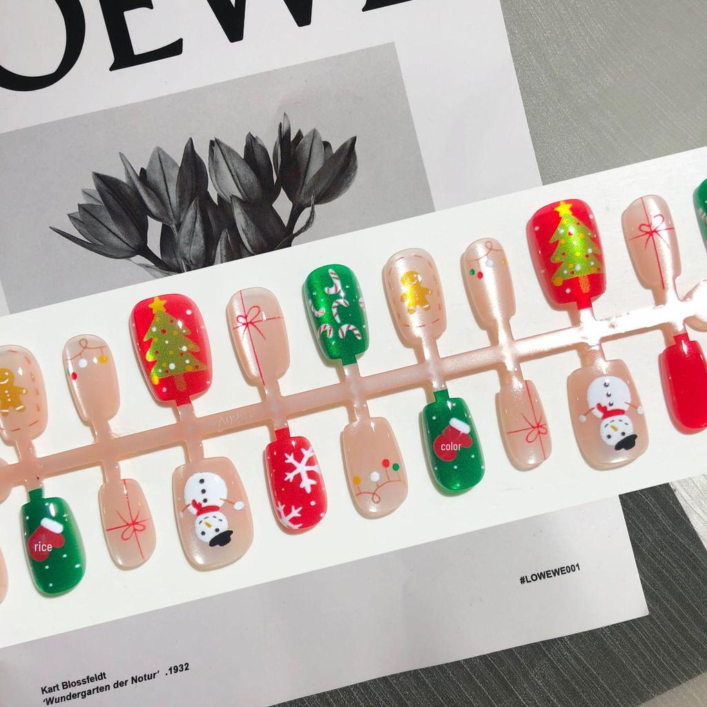 30-Piece Christmas Tree Snowflake Cat Eye Nail Art: Translucent Ice Holiday Patches